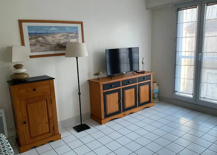 Appartement Centre Ville Pres Du Port Avec Parking Et Wifi