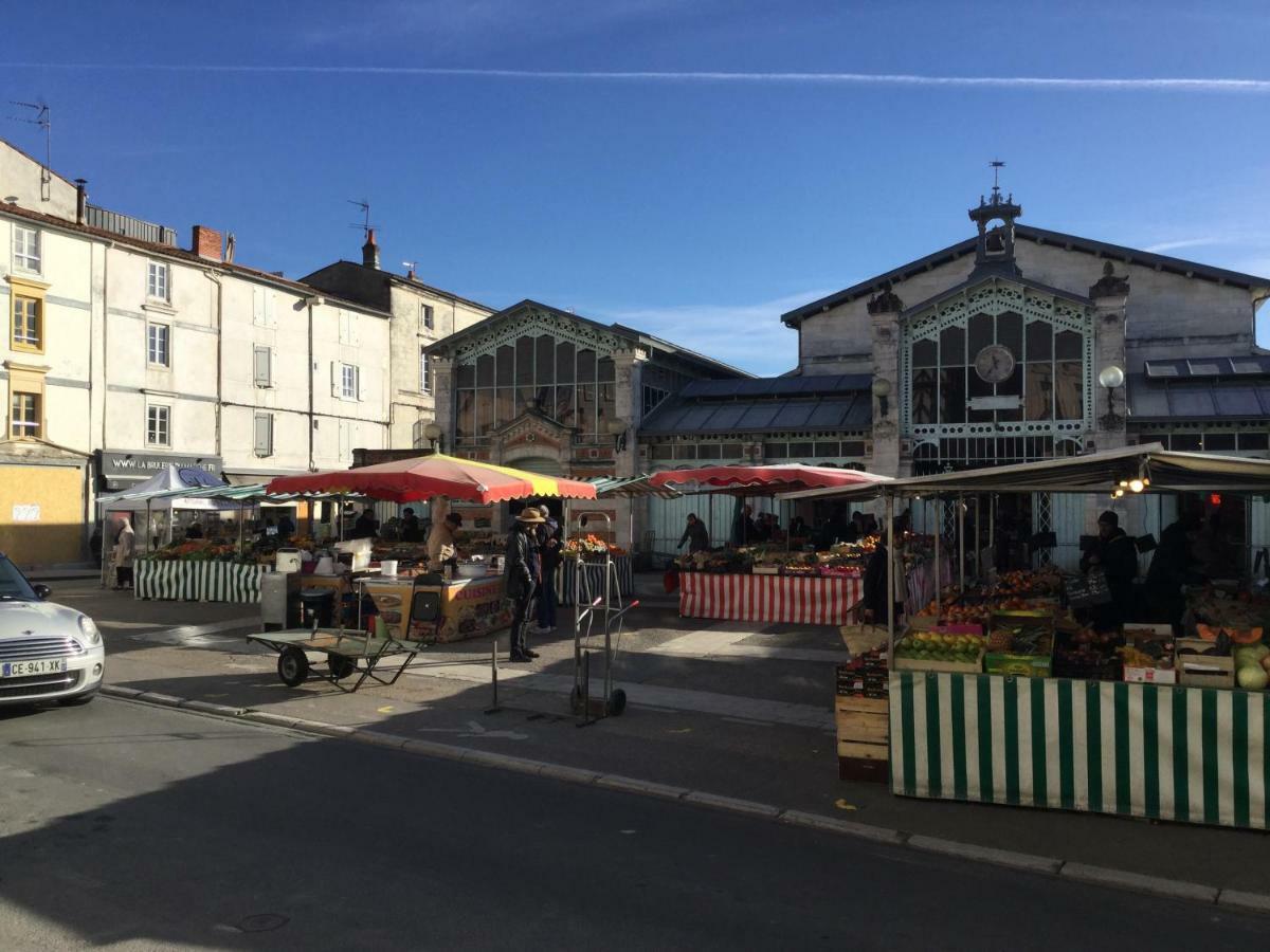 Centre Près Du Port Avec Parking Et Wifi * La Rochelle (Charente-Maritime)